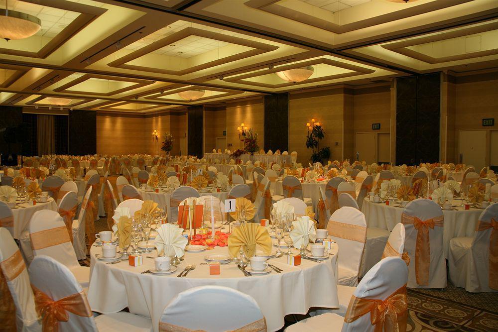 Hotel Doubletree By Hilton Newark-Fremont Amenities foto