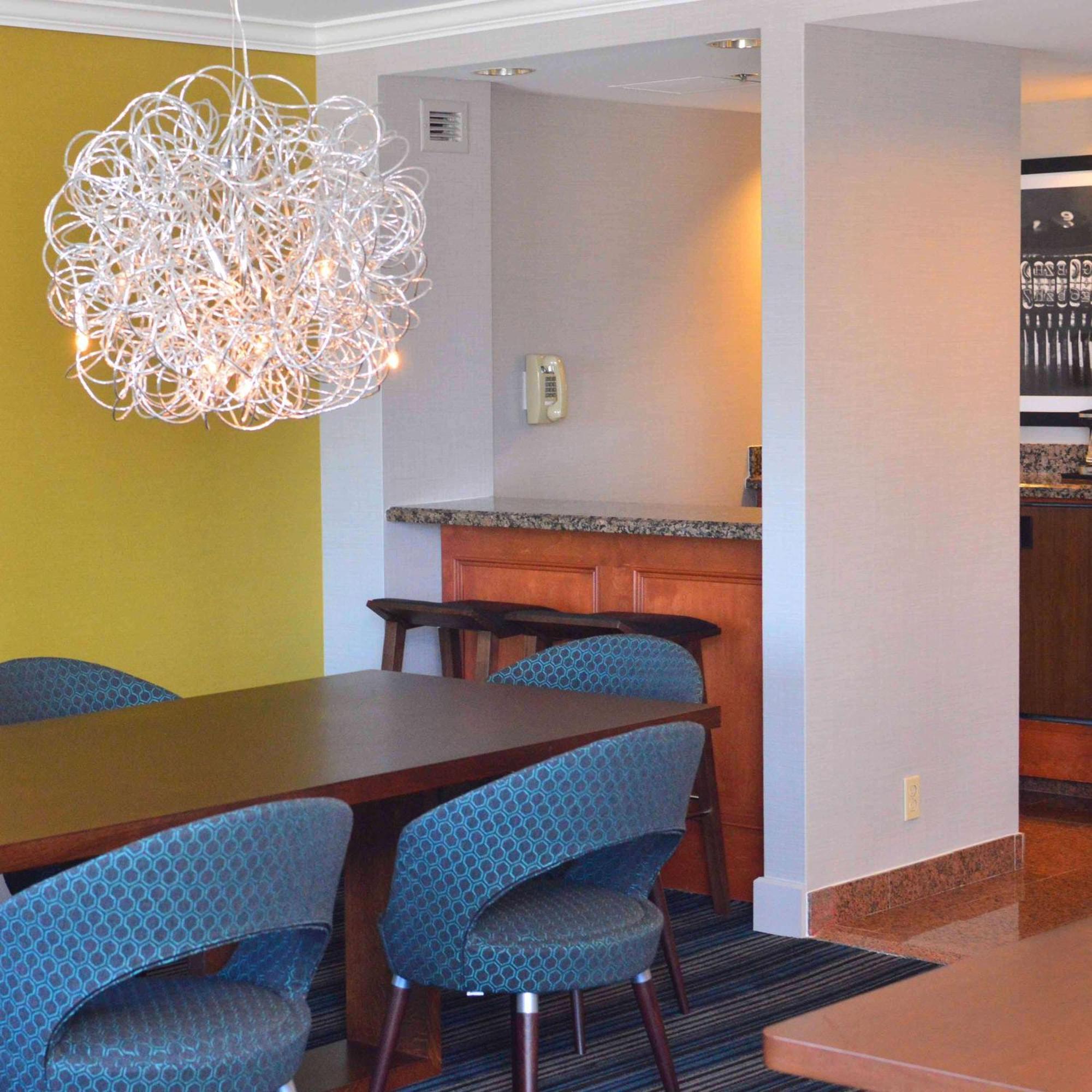 Hotel Doubletree By Hilton Newark-Fremont Esterno foto