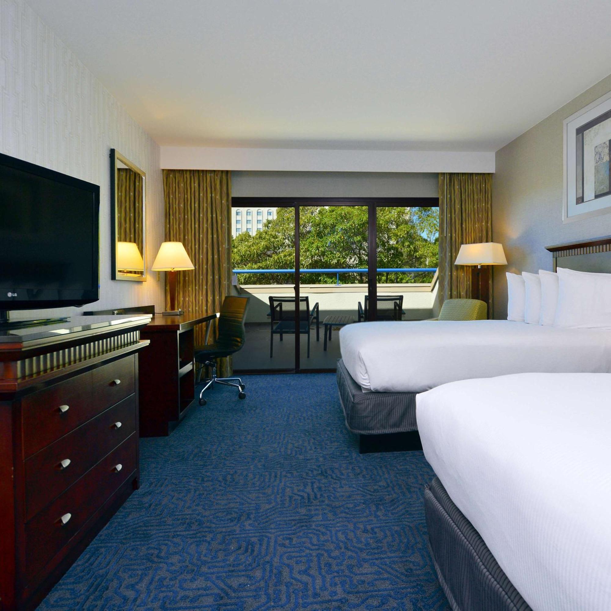 Hotel Doubletree By Hilton Newark-Fremont Esterno foto