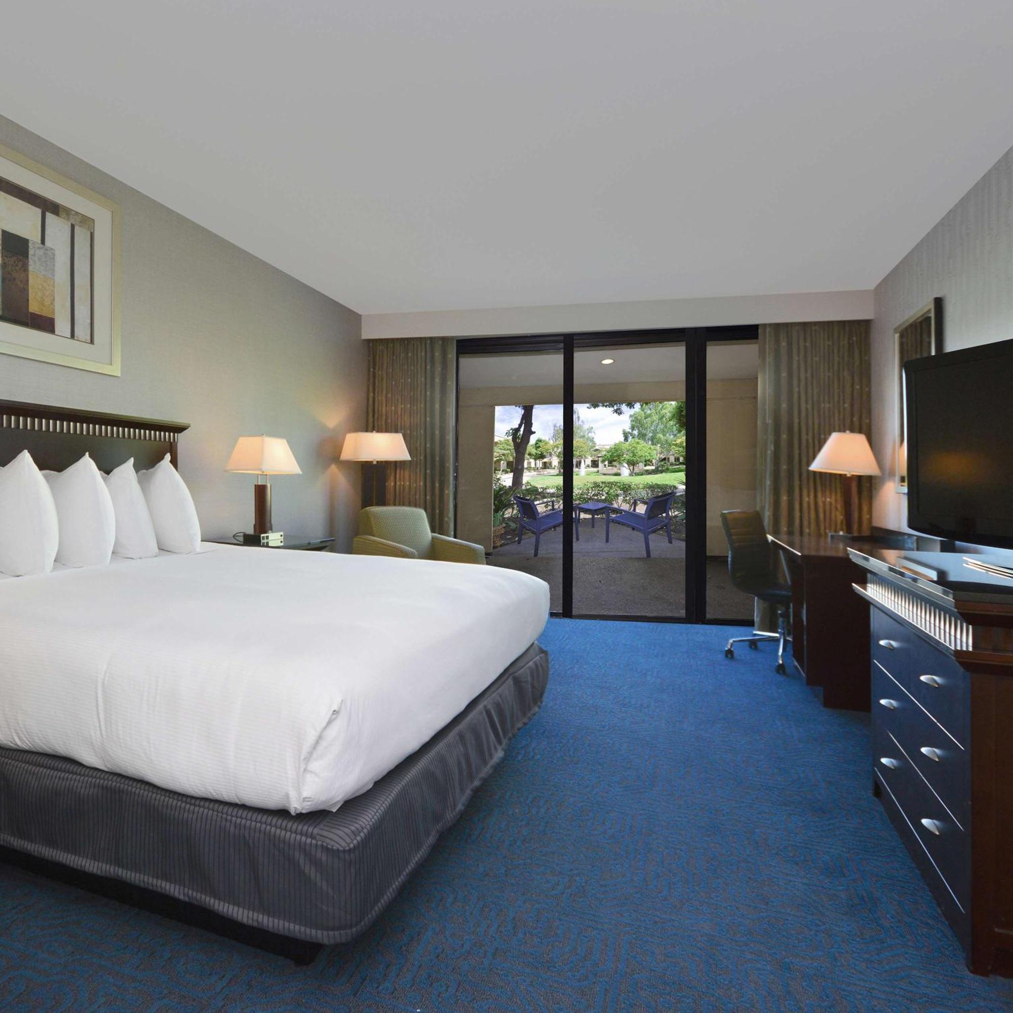 Hotel Doubletree By Hilton Newark-Fremont Esterno foto